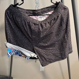 Chubbies training shorts with printed liner size Large rarely worn like new